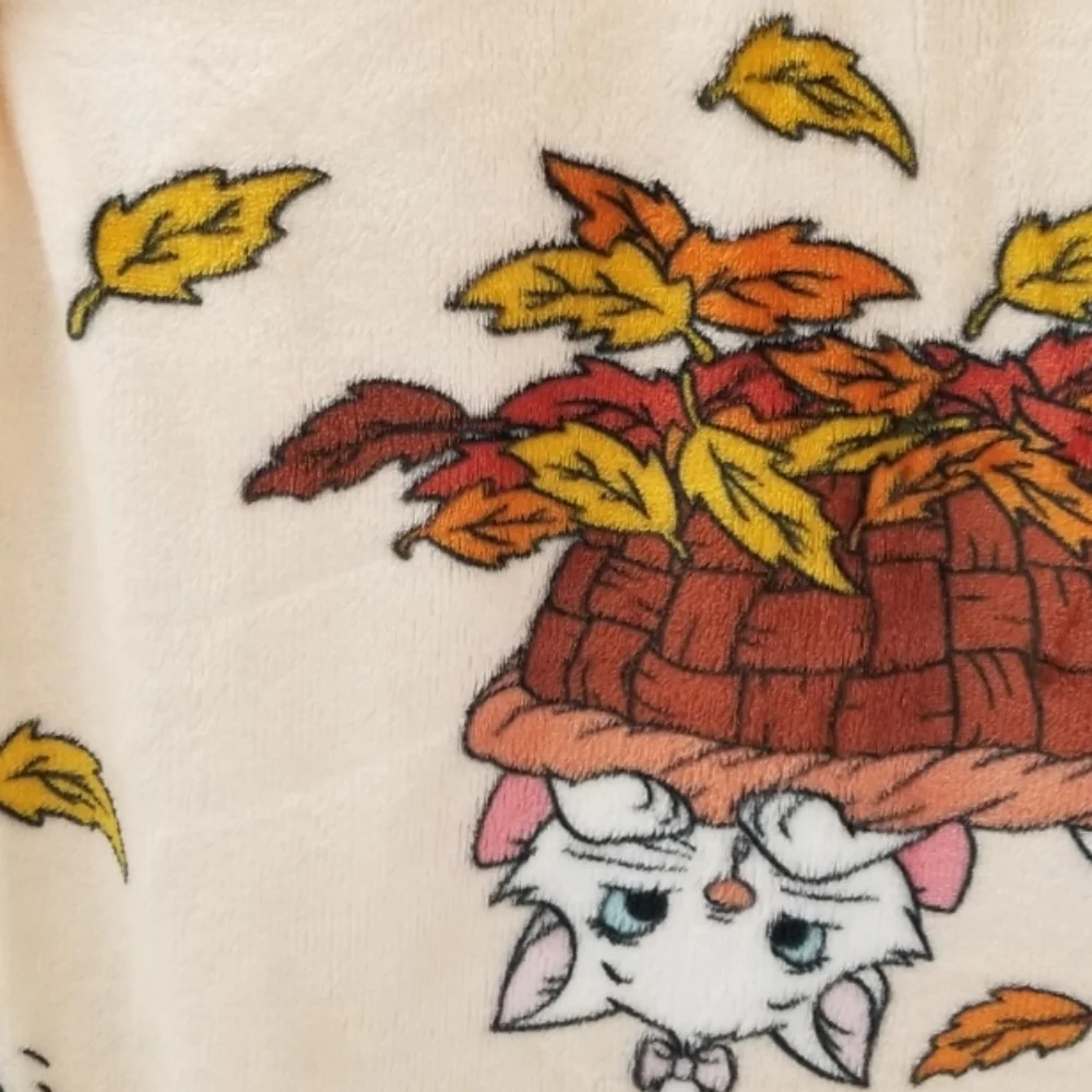 New Disney's Marie Cat Fall Blanket